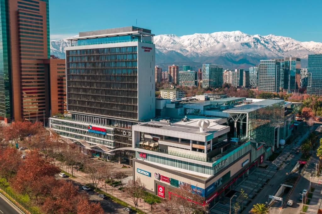 Courtyard by Marriott Santiago Las Condes