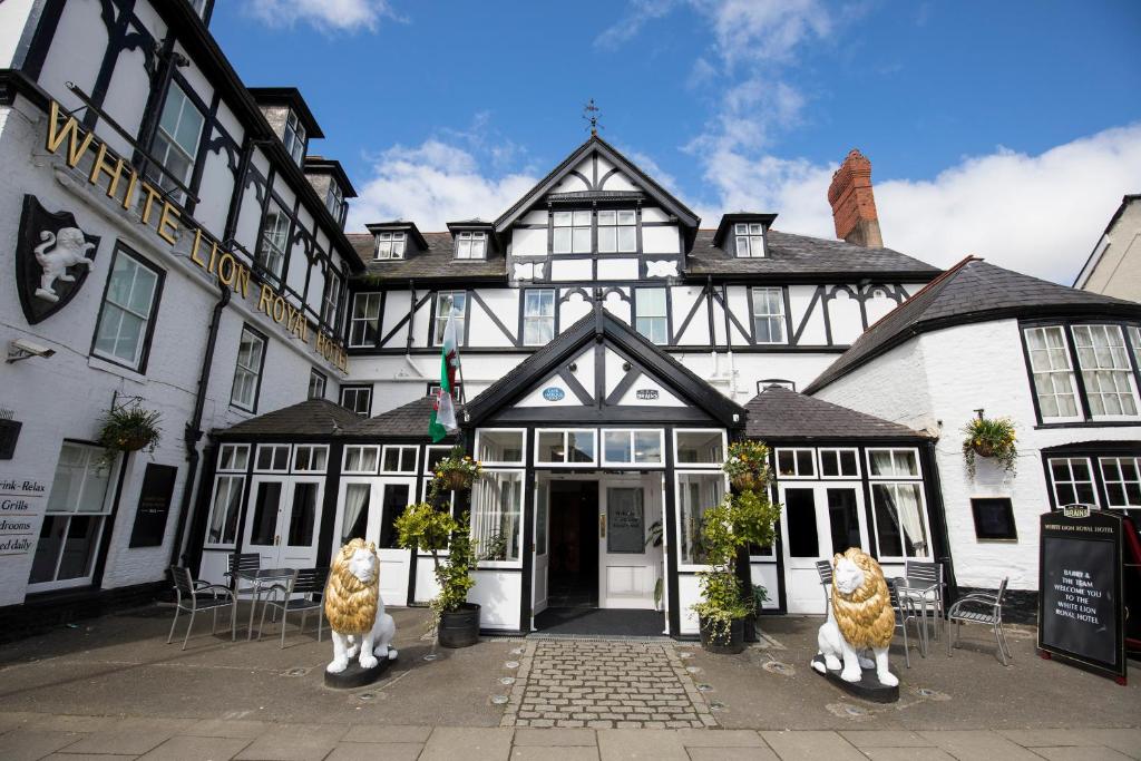 White Lion Royal Hotel (Bala) 