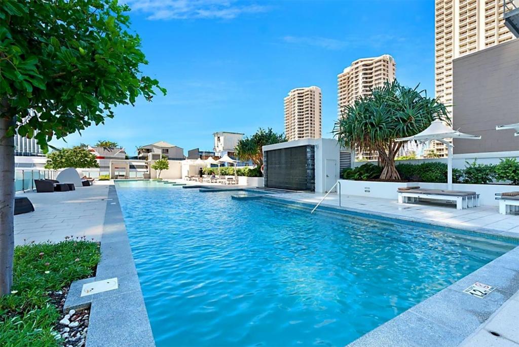 Sealuxe Surfer Paradise Central- Spacious Sea View Deluxe
