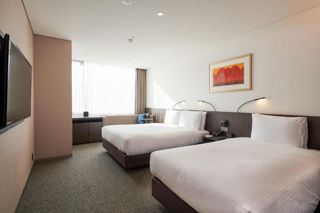 Nine Tree Premier Hotel Myeongdong 2