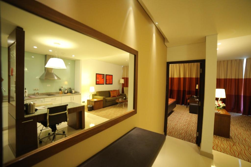 Staybridge Suites Hotel