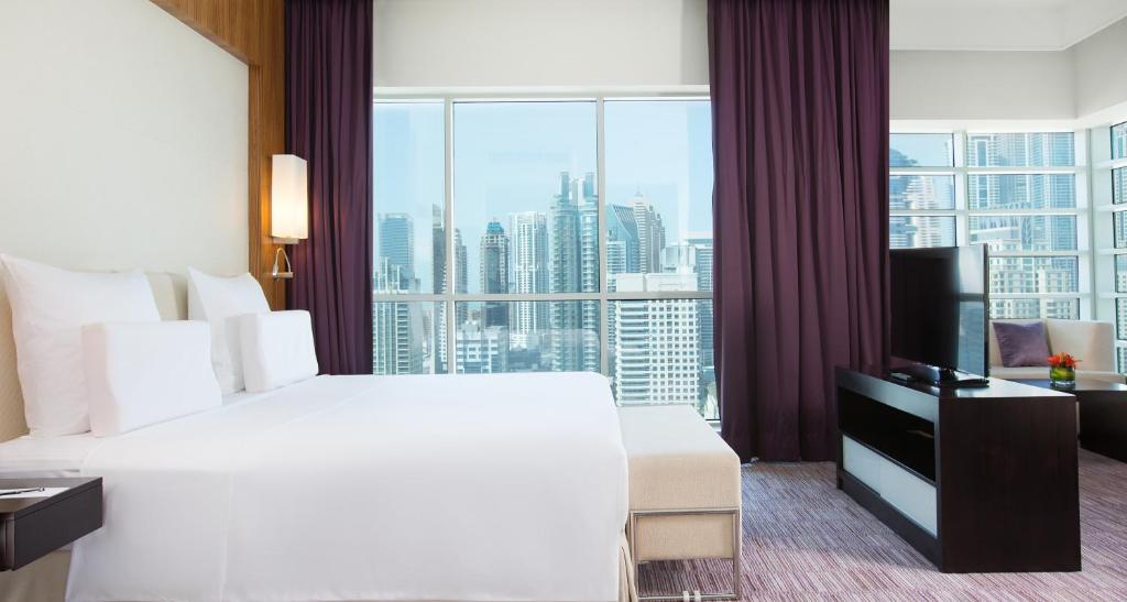 Pullman Dubai Jumeirah Lakes Towers