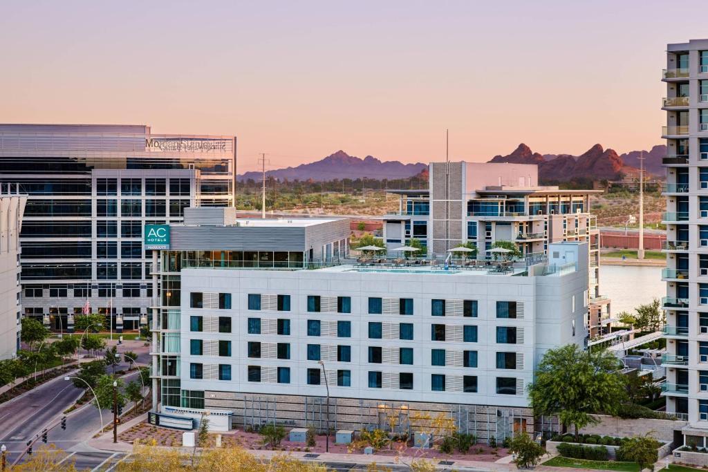 AC Hotel by Marriott Phoenix Tempe/Downtown